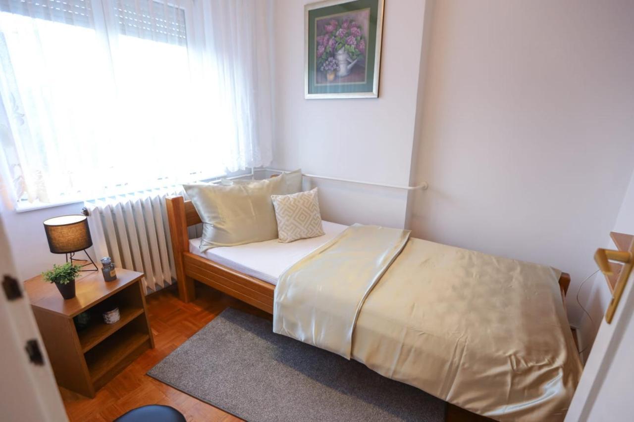Apartman Zita Осиек Экстерьер фото