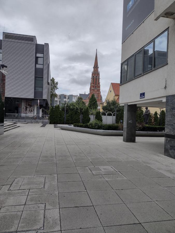 Apartman Zita Осиек Экстерьер фото