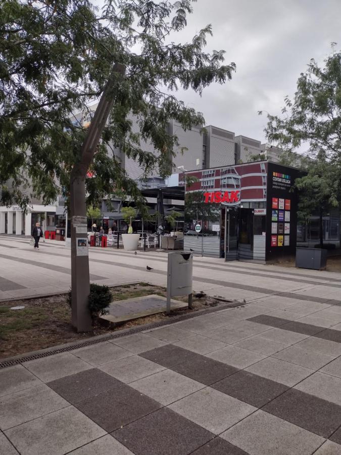 Apartman Zita Осиек Экстерьер фото